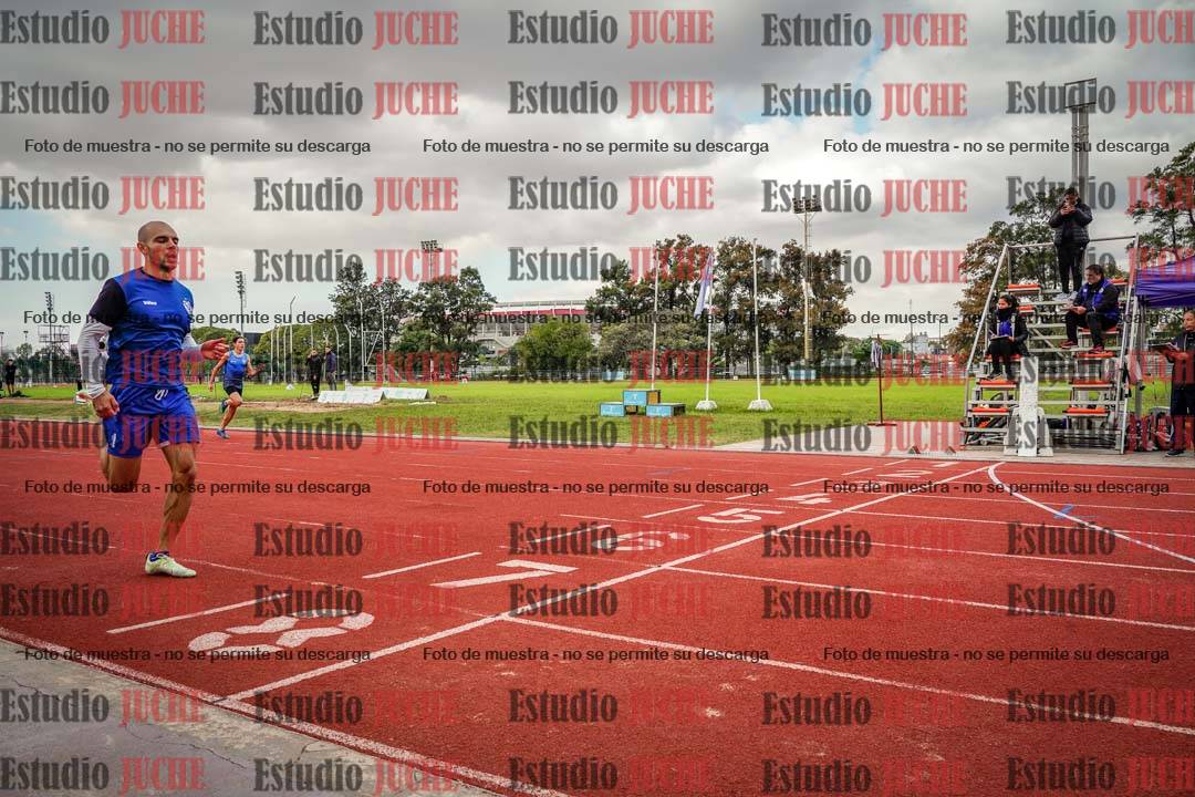 Fotos de los 400 m llanos de varones