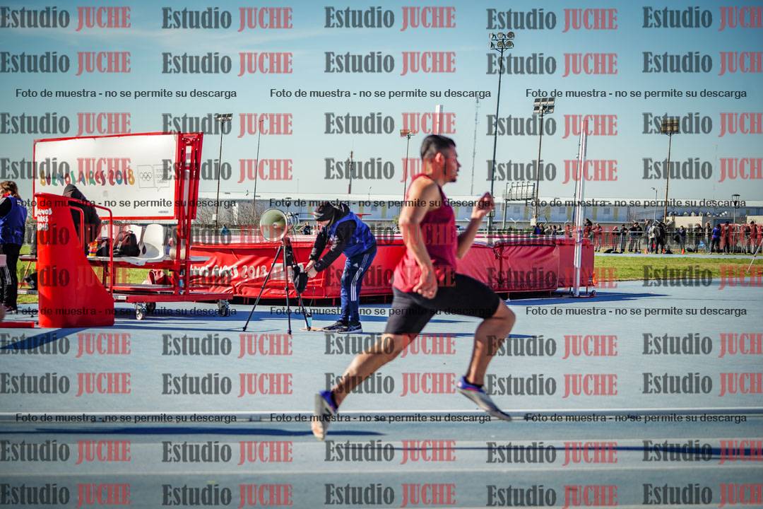 Fotos de los 400 m llanos de varones