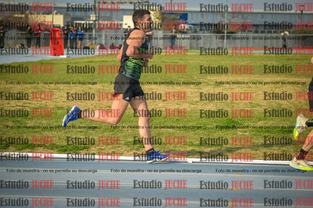 Fotos de los 3000 m llanos de varones