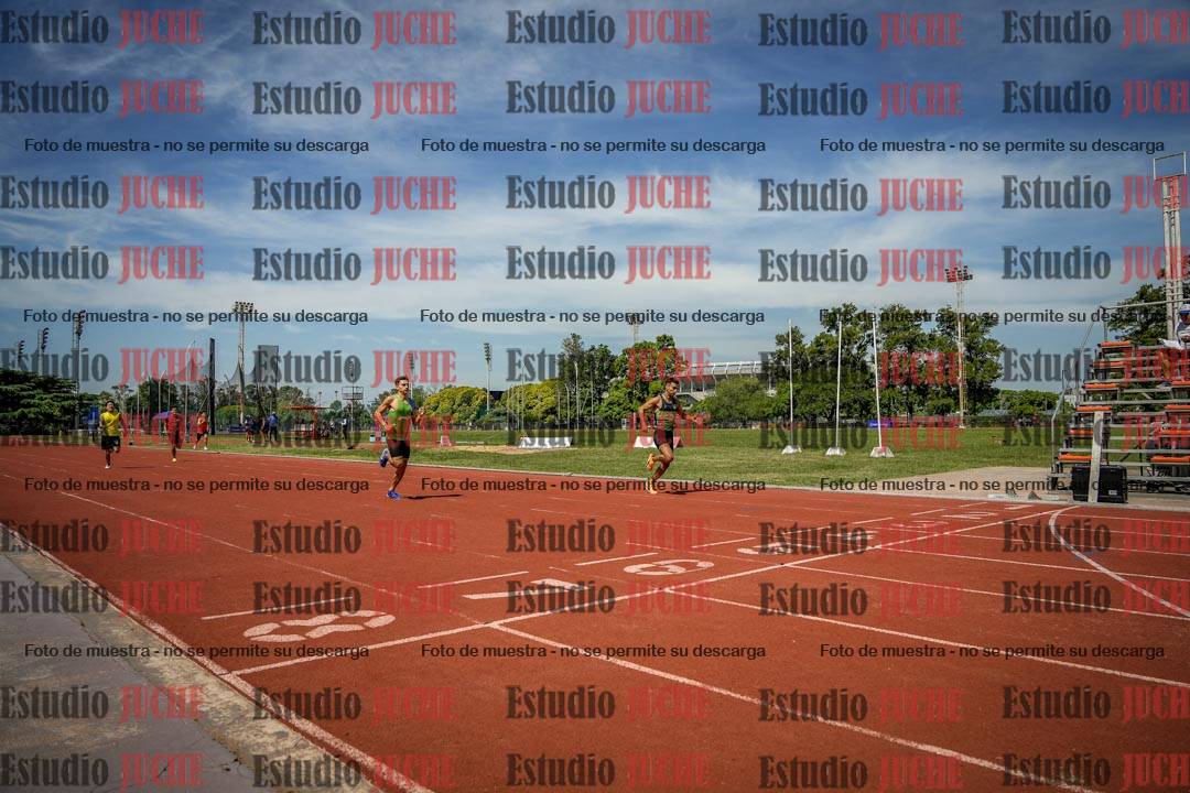 Fotos de los 400 m llanos de varones