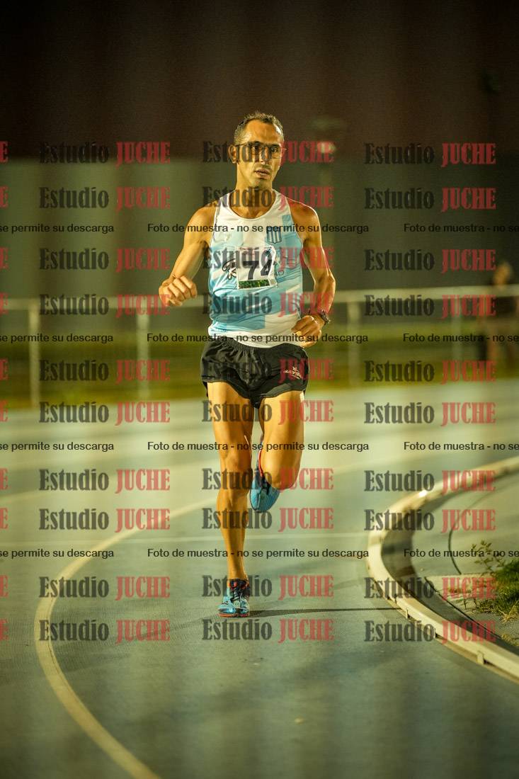 Fotos de los 3000 m llanos de varones