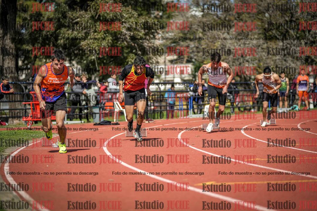 Fotos de los 200 m llanos de varones