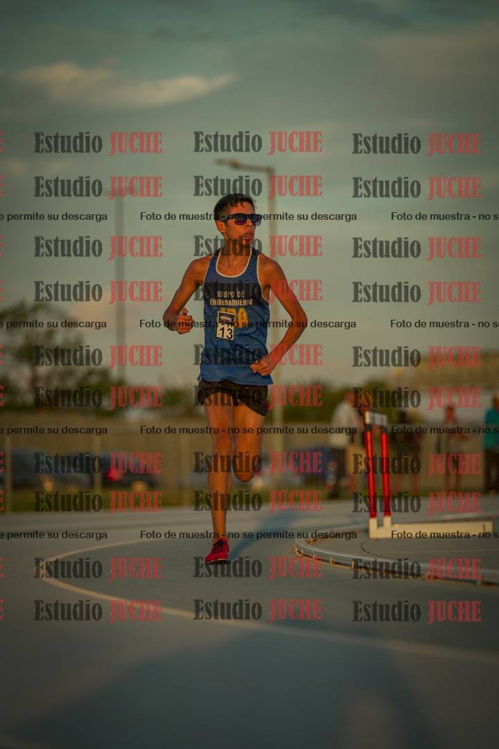 Fotos de los 3000 m llanos de varones