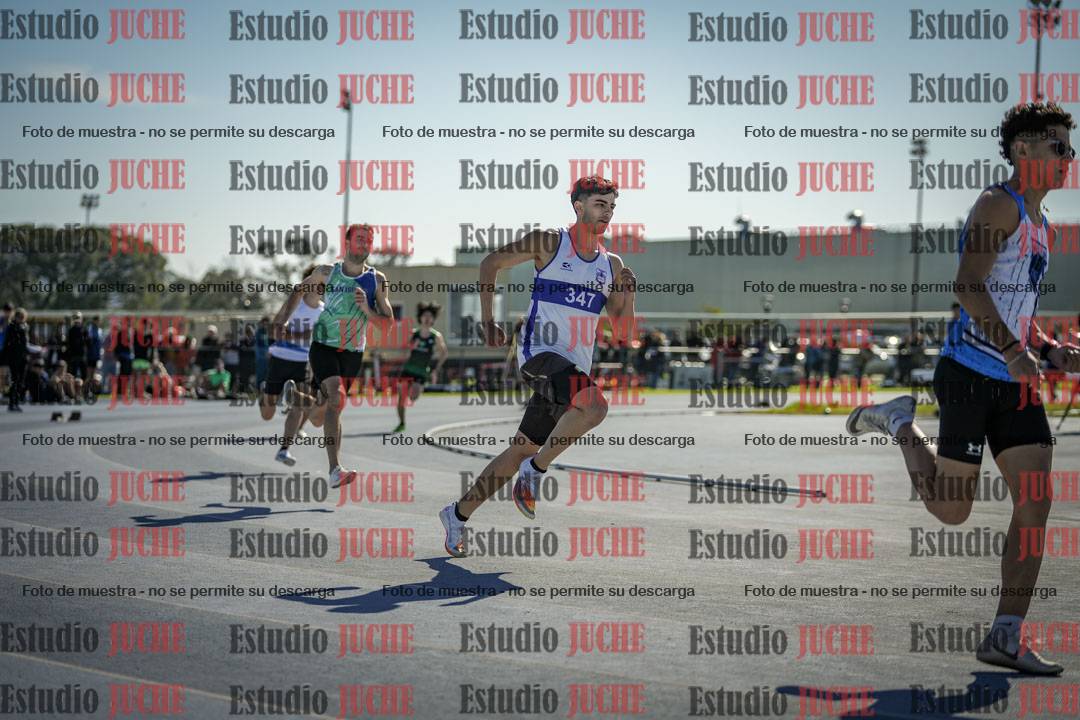 Fotos de los 400 m llanos de varones