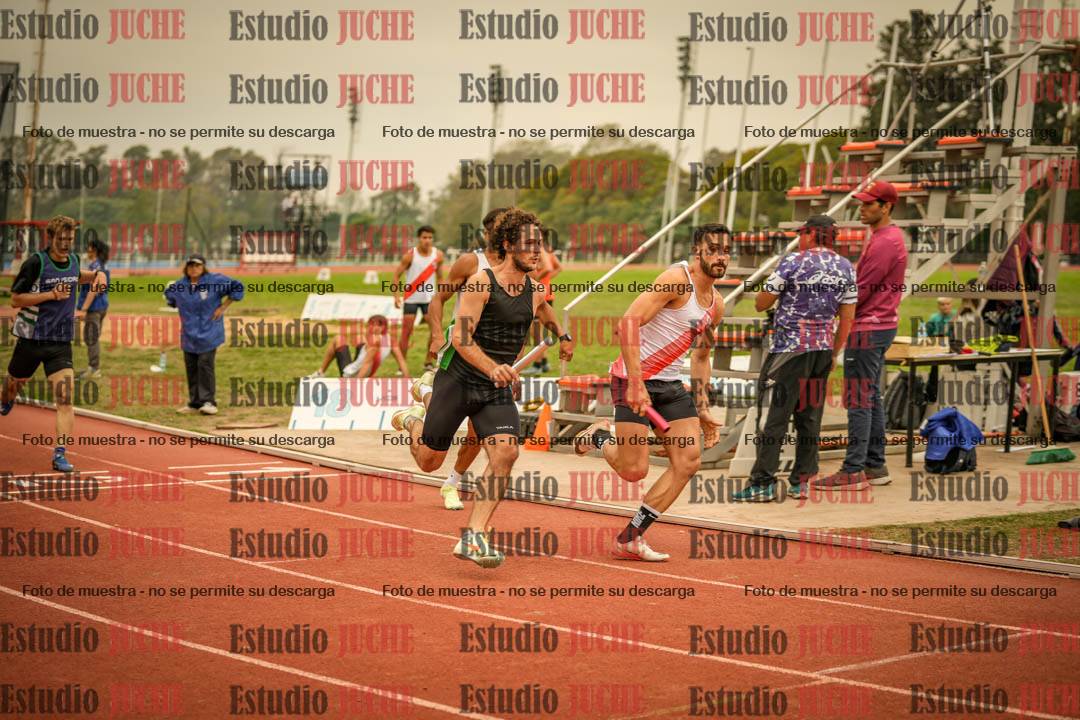 Fotos de las Postas 4x400 m de varones