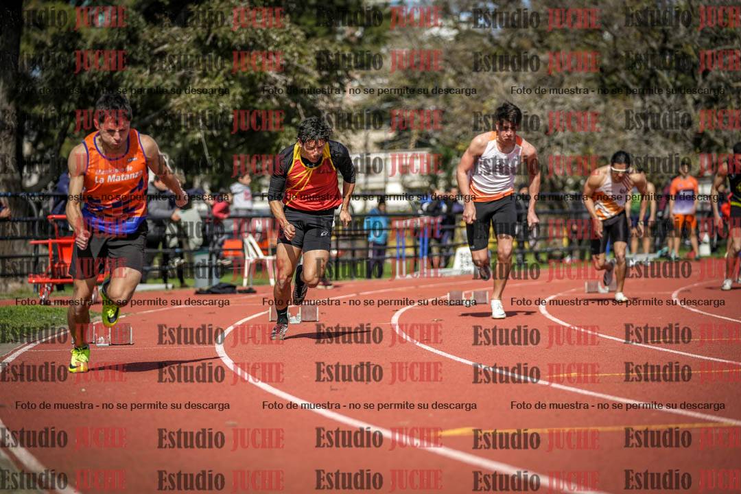 Fotos de los 200 m llanos de varones