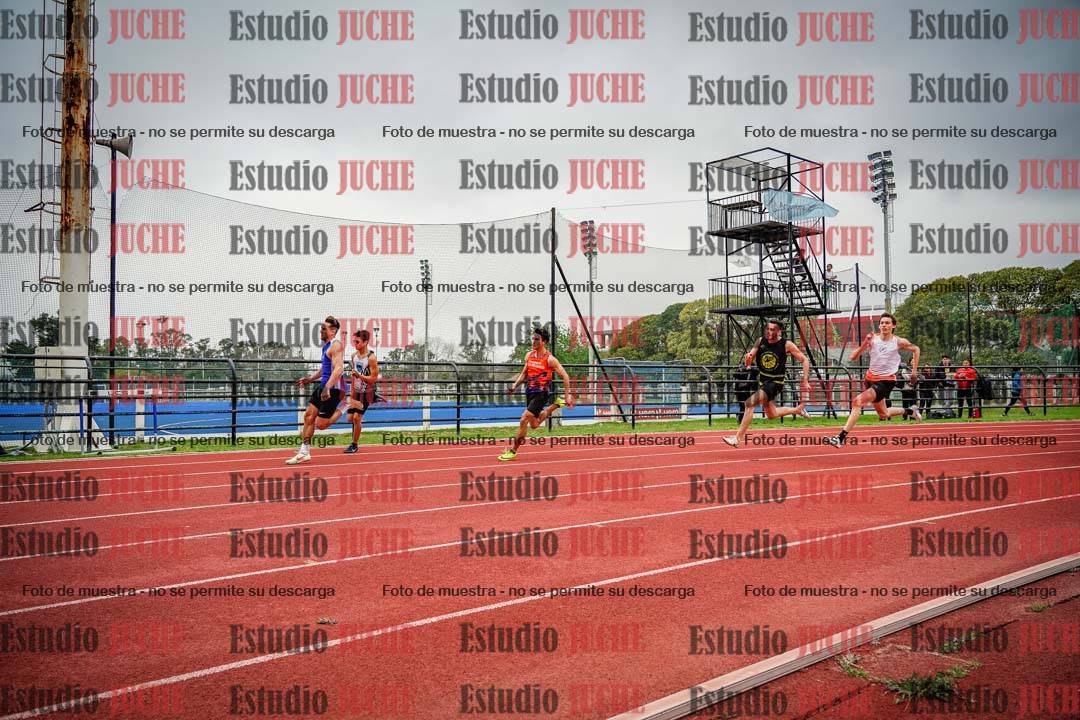 Fotos de los 200 m llanos de varones