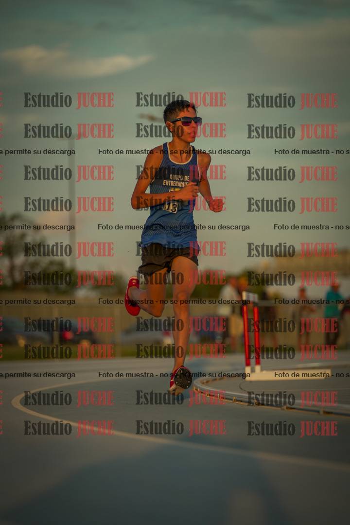 Fotos de los 3000 m llanos de varones
