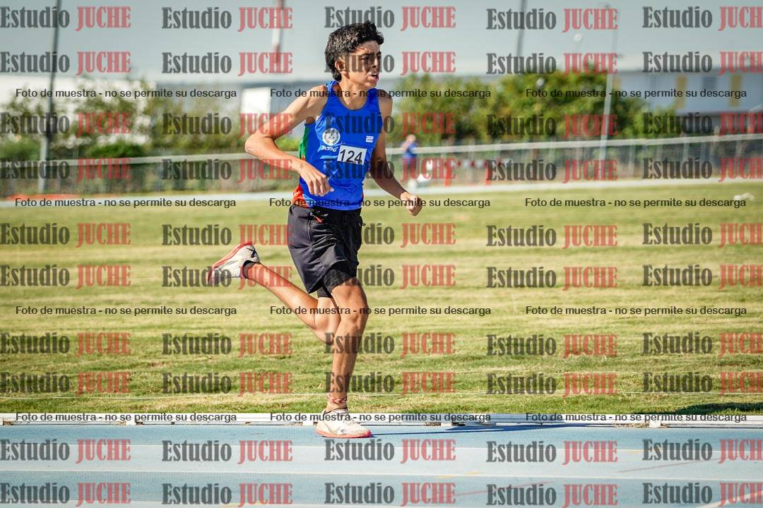 Fotos de los 600 m llanos de varones