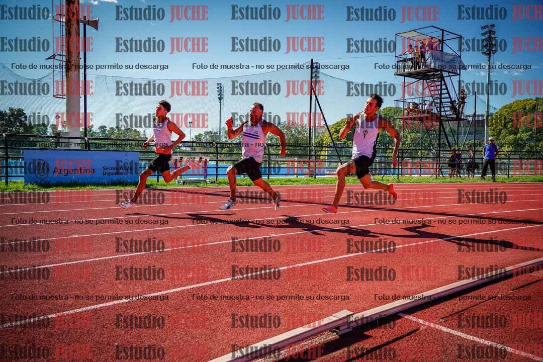 Fotos de los 200 m llanos de varones