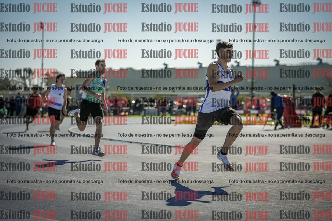 Fotos de los 400 m llanos de varones