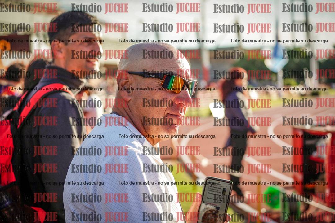 Fotos de algunos extras y podios del día 2