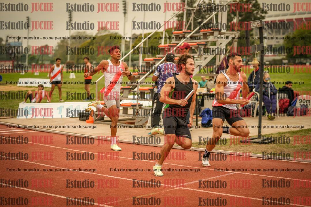 Fotos de las Postas 4x400 m de varones