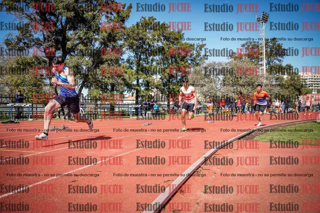 Fotos de los 200 m llanos de varones