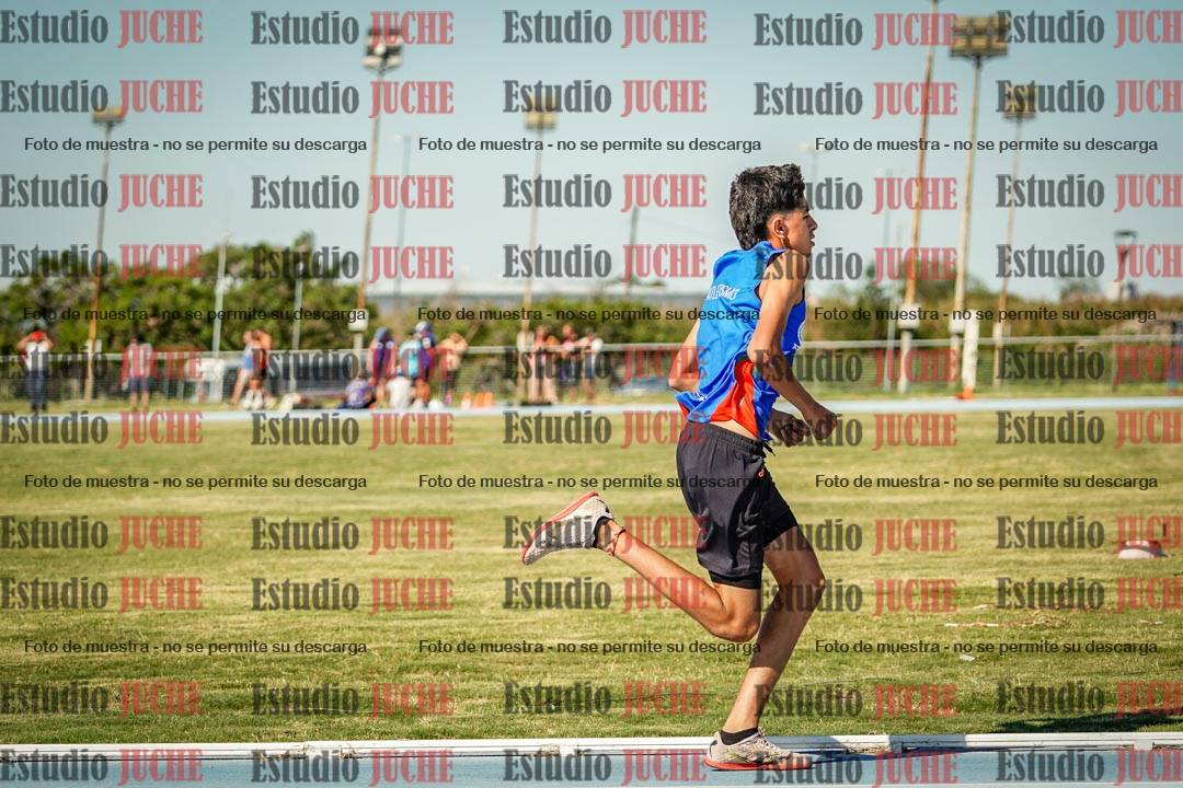 Fotos de los 600 m llanos de varones