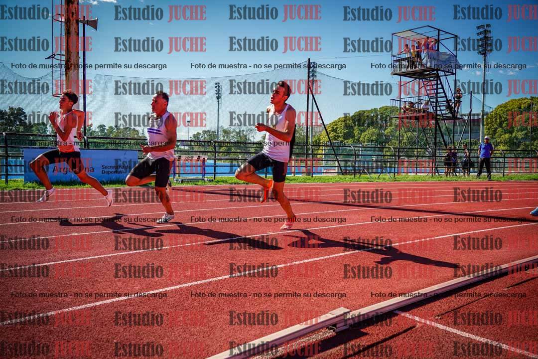 Fotos de los 200 m llanos de varones