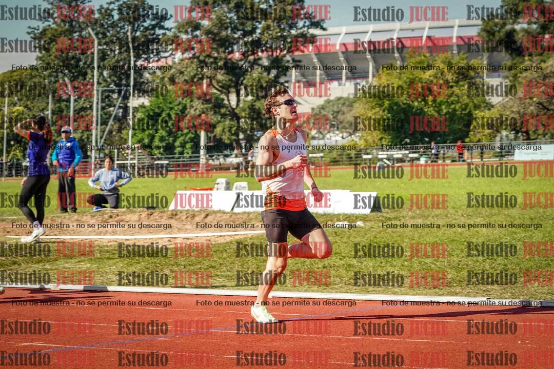Fotos de los 800 m llanos de varones