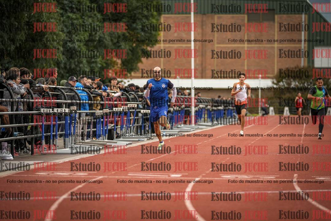 Fotos de los 400 m llanos de varones