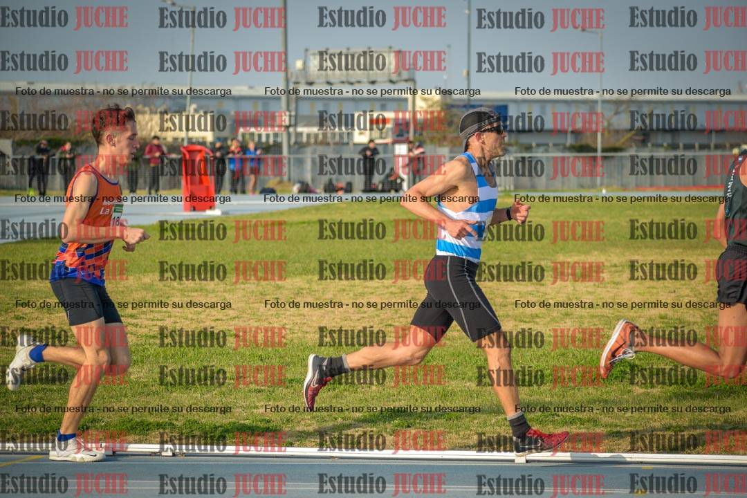 Fotos de los 3000 m llanos de varones