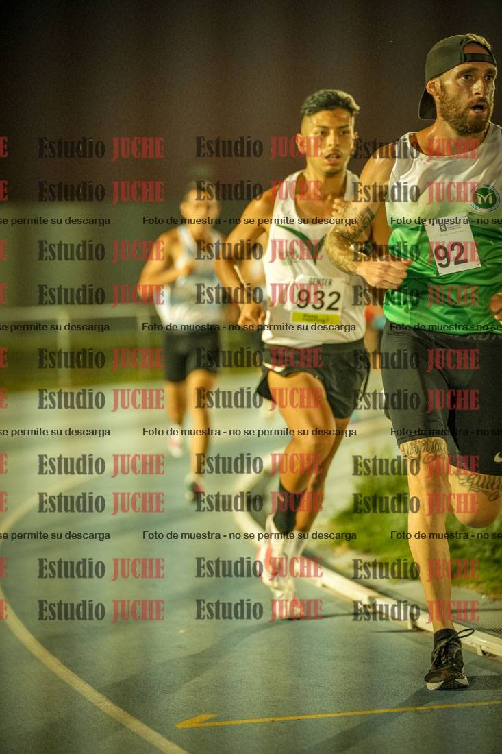 Fotos de los 3000 m llanos de varones