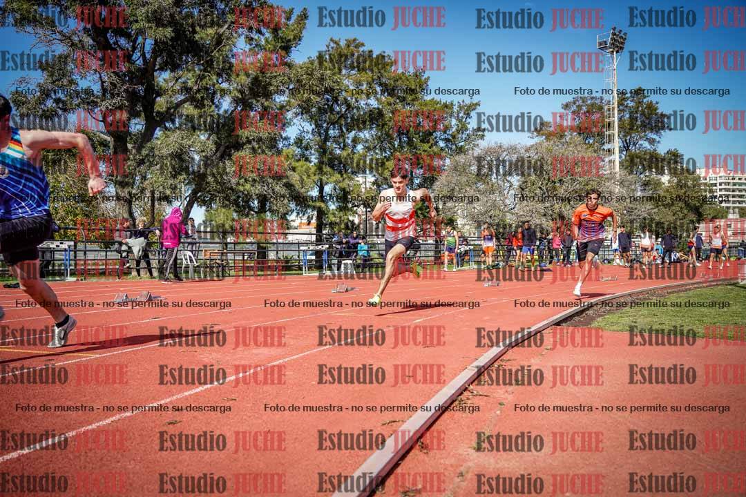 Fotos de los 200 m llanos de varones
