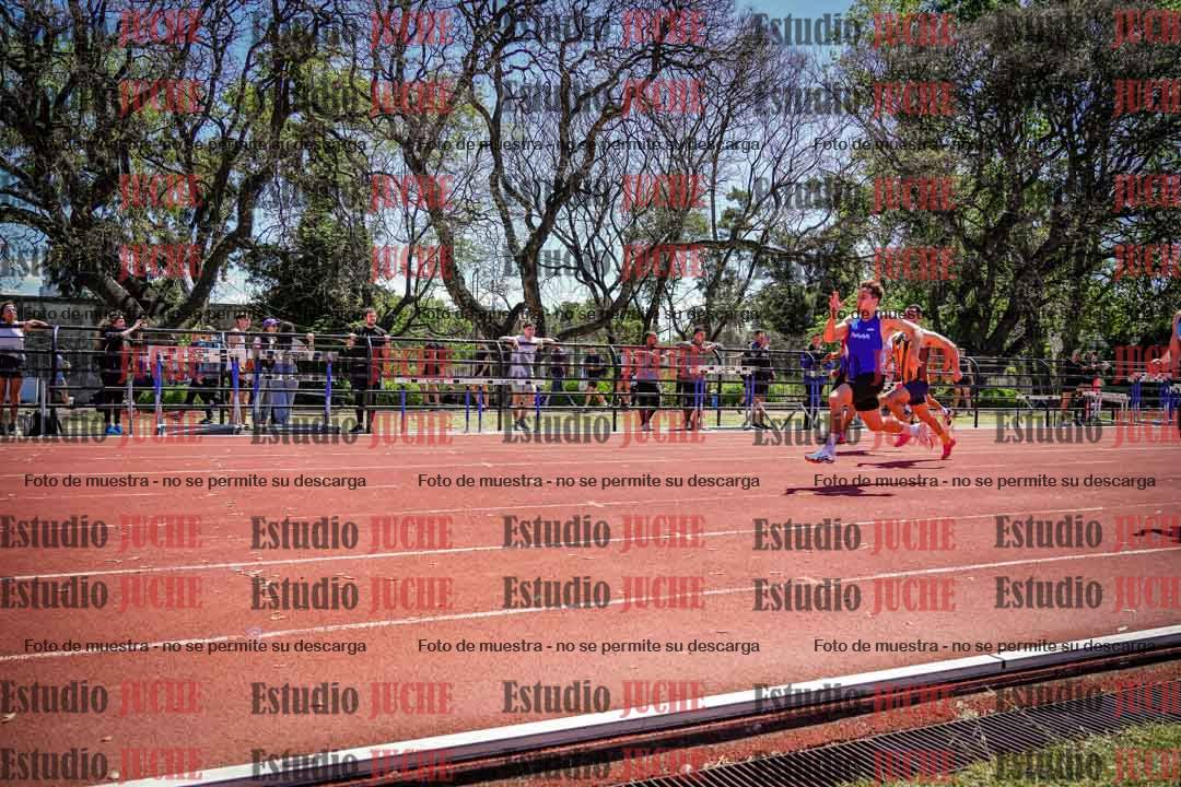 Fotos de los 100 m llanos de varones