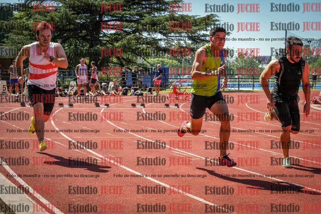 Fotos de los 100 m llanos de varones