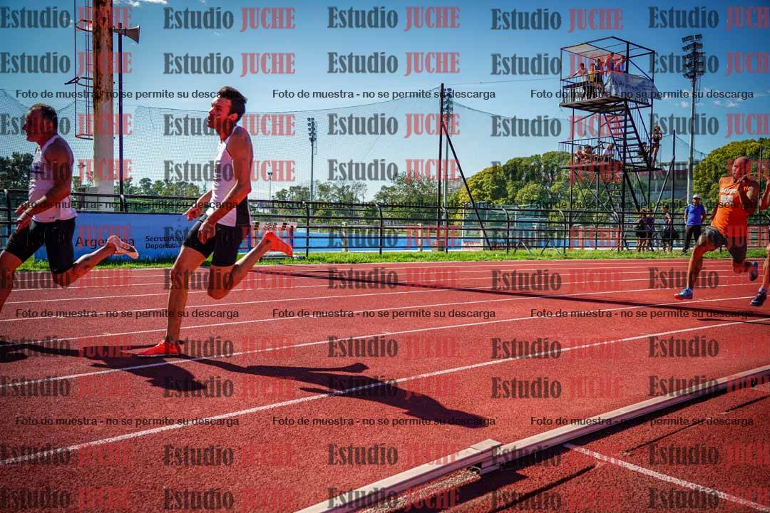 Fotos de los 200 m llanos de varones