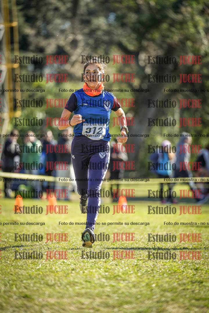 Fotos de la llegada del cross de 1500 m