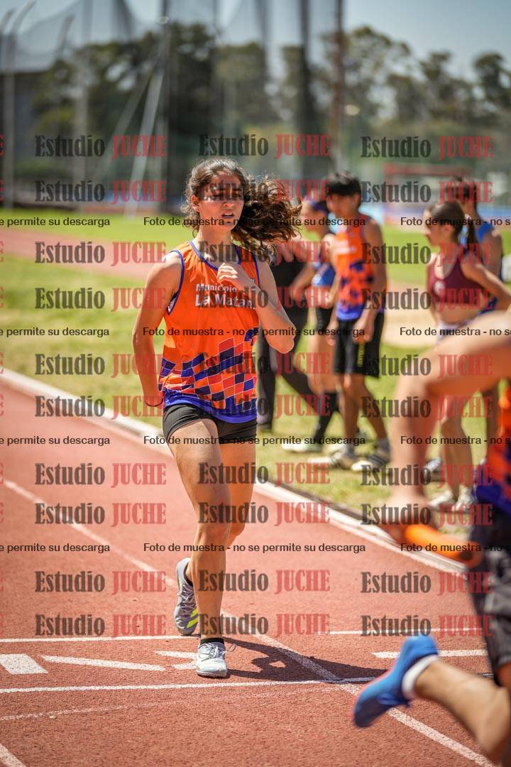 Fotos de las Postas 8x200 m de mujeres y varones - FINAL