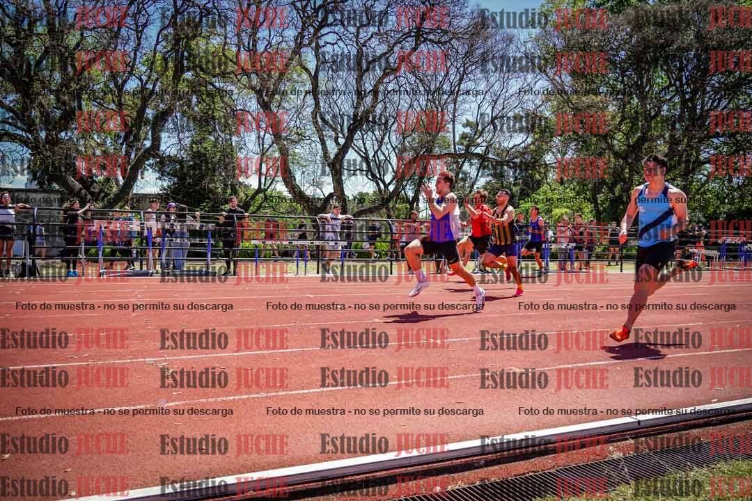 Fotos de los 100 m llanos de varones