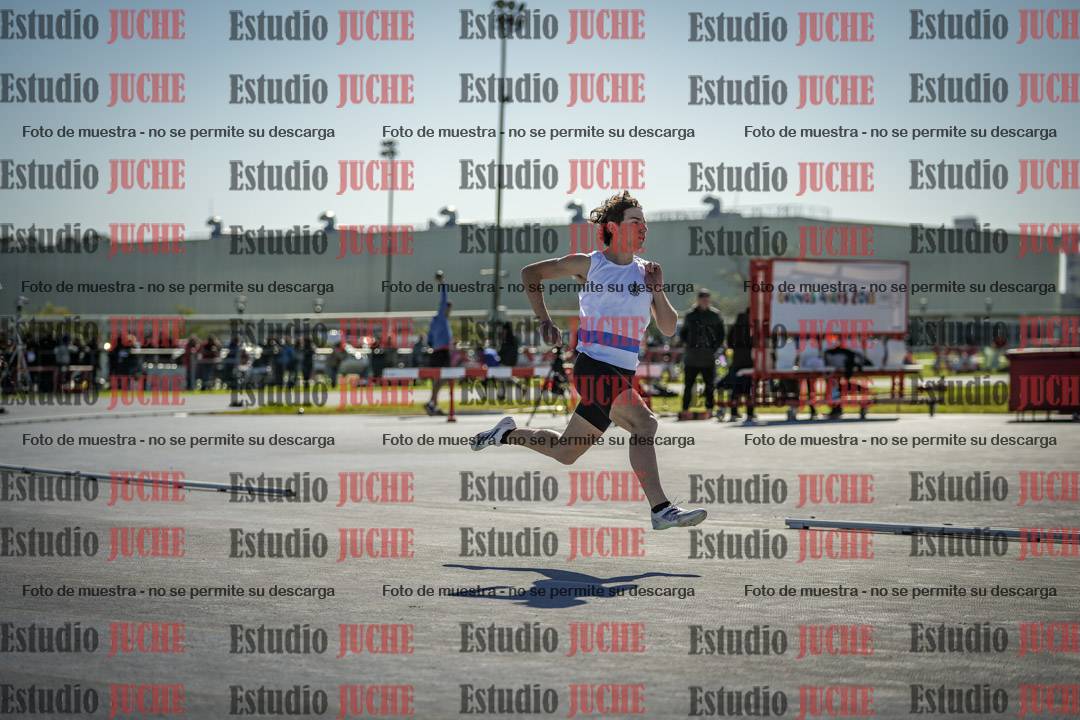 Fotos de los 400 m llanos de varones