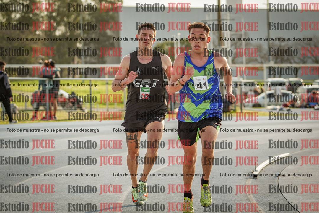 Fotos de los 3000 m llanos de varones