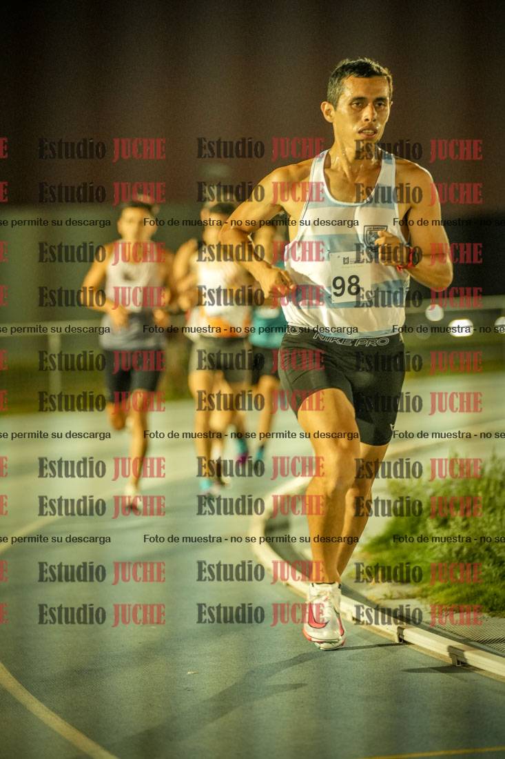 Fotos de los 3000 m llanos de varones