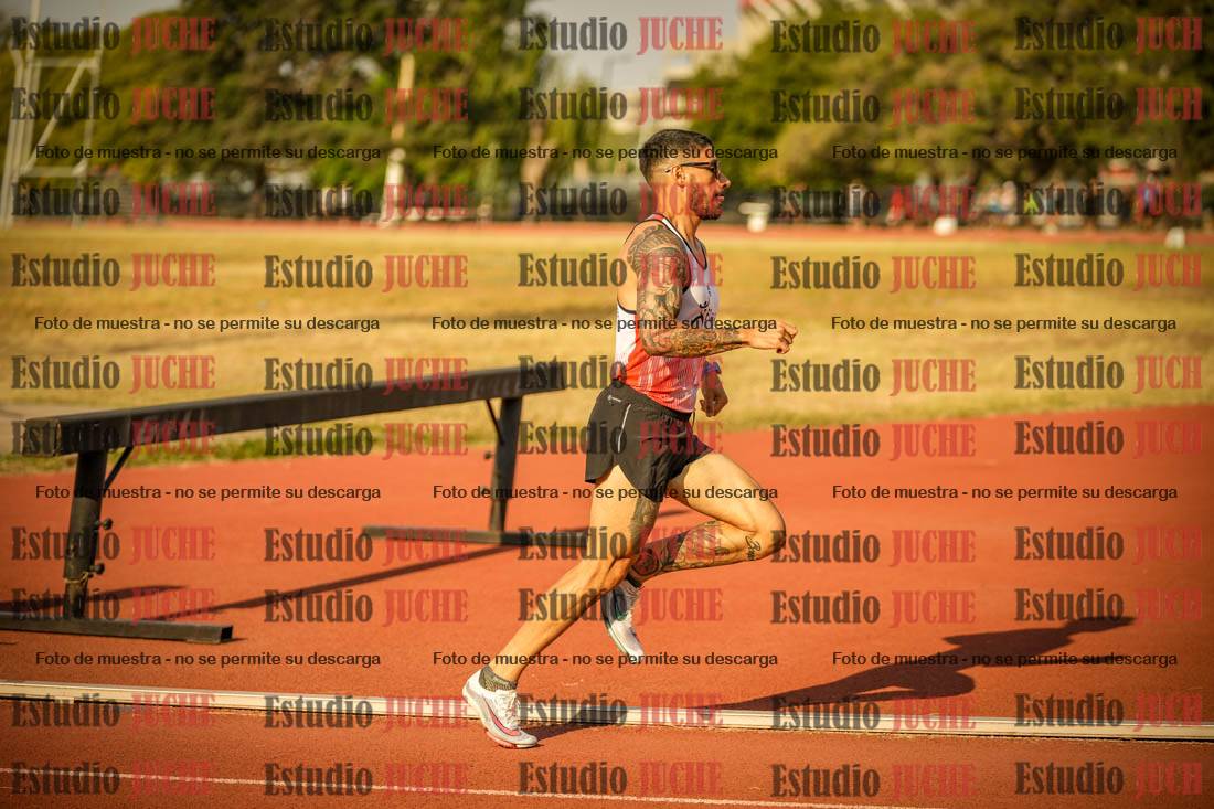 Fotos de los 1500 m llanos de varones