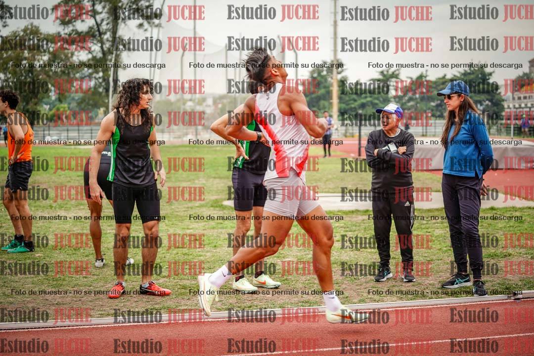 Fotos de las Postas 4x400 m de varones