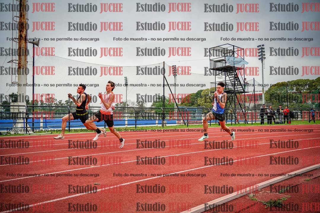 Fotos de los 200 m llanos de varones