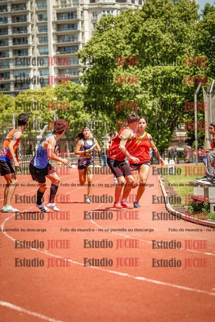 Fotos de las Postas 8x200 m de mujeres y varones - FINAL