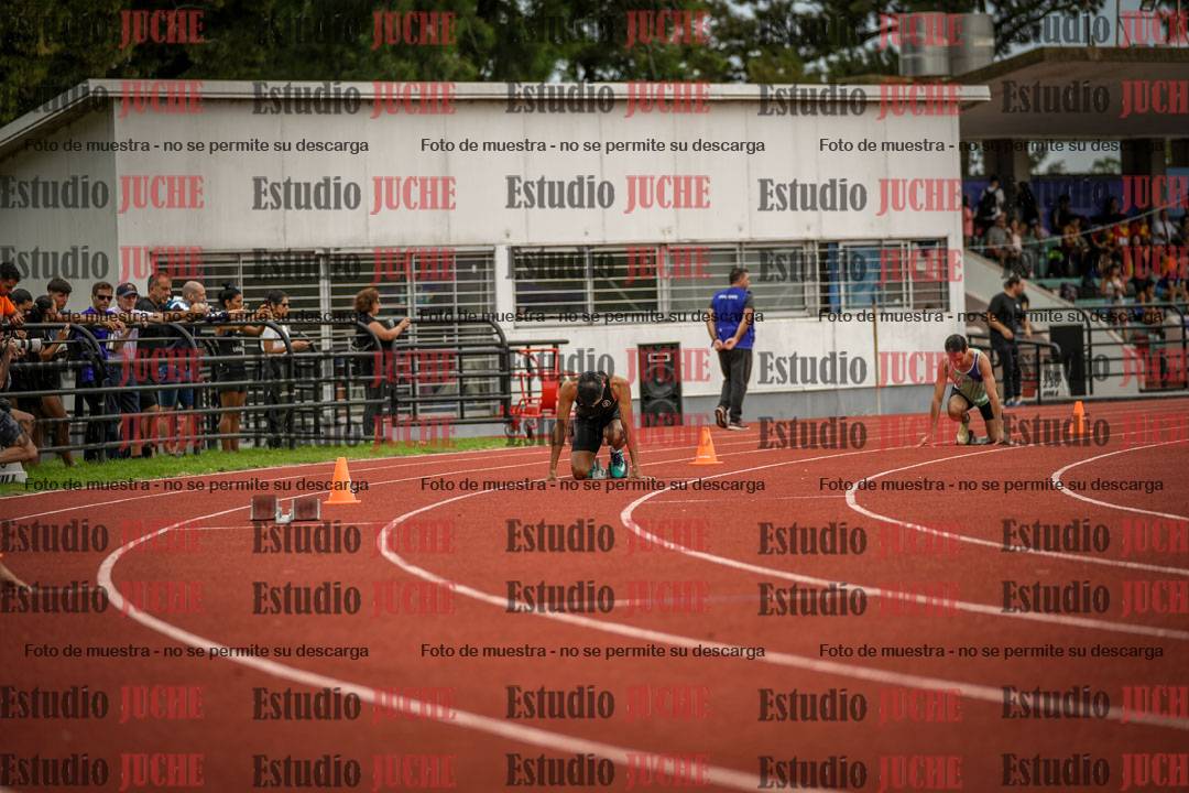 Fotos de los 400 m llanos de varones