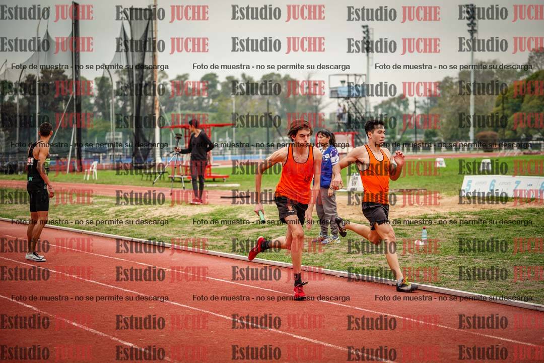 Fotos de las Postas 4x400 m de varones