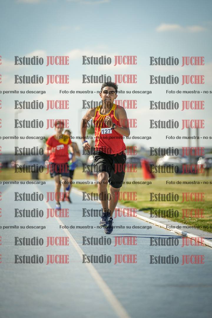 Fotos de los 600 m llanos de varones