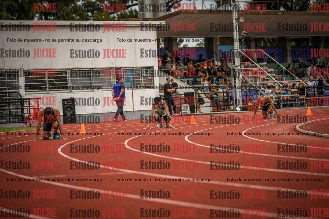 Fotos de los 400 m llanos de varones