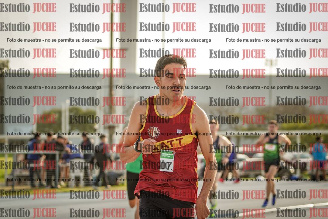 Fotos de los 3000 m llanos de varones