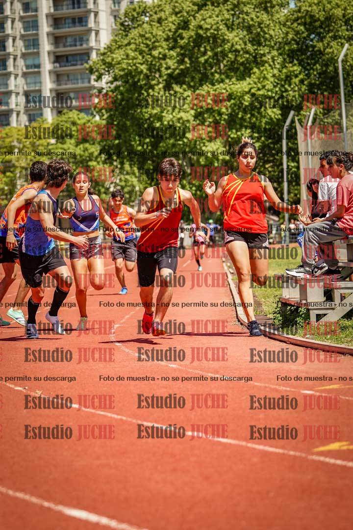 Fotos de las Postas 8x200 m de mujeres y varones - FINAL