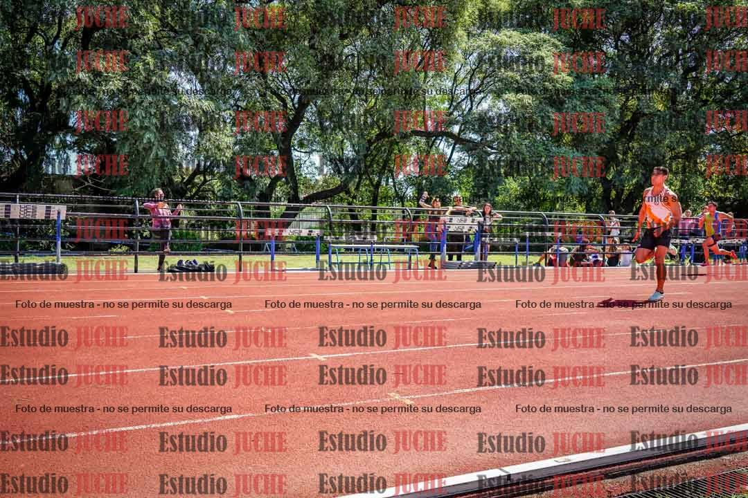 Fotos de los 100 m llanos de varones