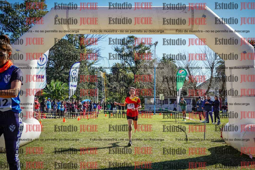 Fotos de la llegada del cross de 1500 m