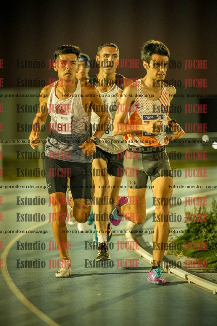 Fotos de los 3000 m llanos de varones