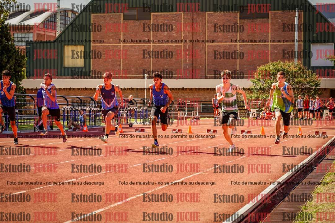 Fotos de los 80 m llanos de varones