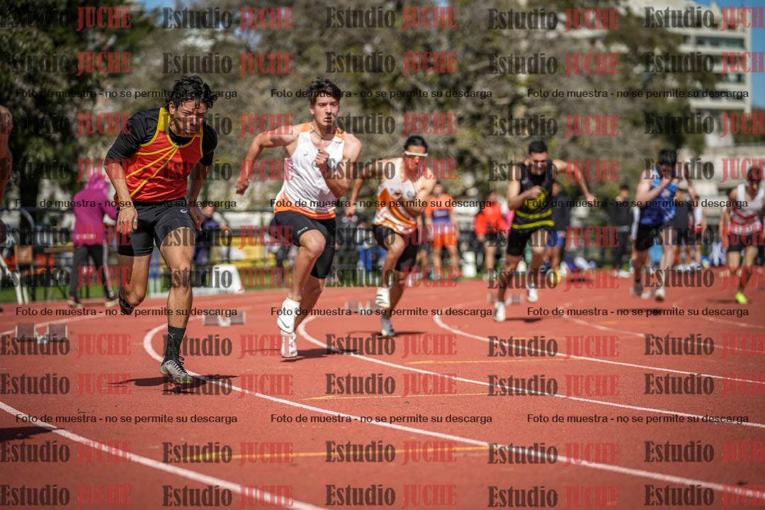 Fotos de los 200 m llanos de varones