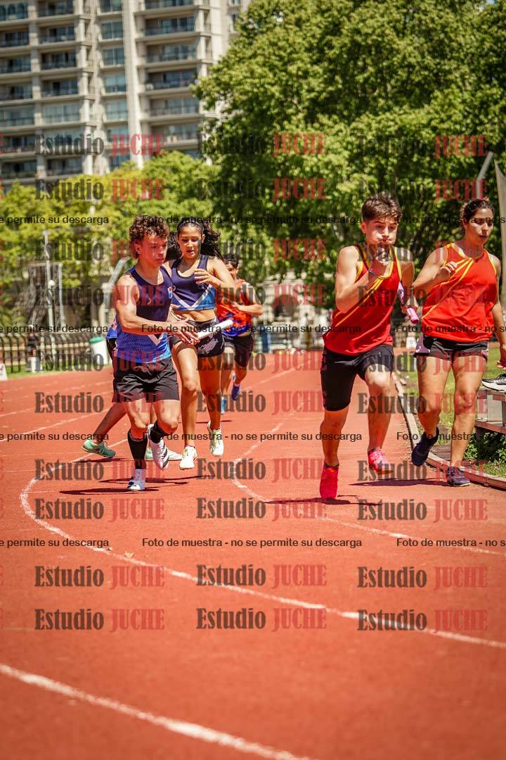 Fotos de las Postas 8x200 m de mujeres y varones - FINAL